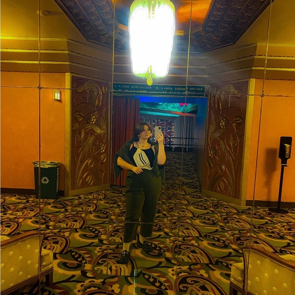 Meet your Posher, Allison - Picture 3 of 3